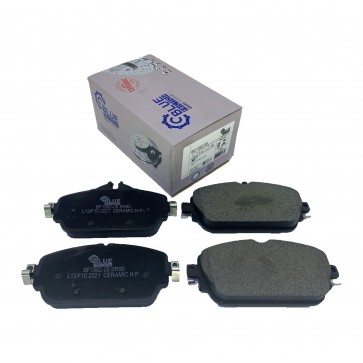 Jogo de Pastilha de Freio Dianteira Mercedes-Benz W213 E 200 E 250 W205 C 180 BF1592-08 - Blue Friction